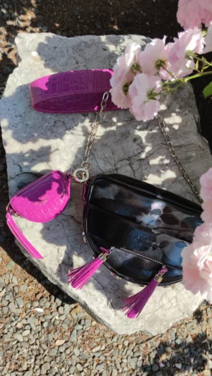Czarna lakierowana torebka z frędzlami Luna Black Gloss Violet Alli