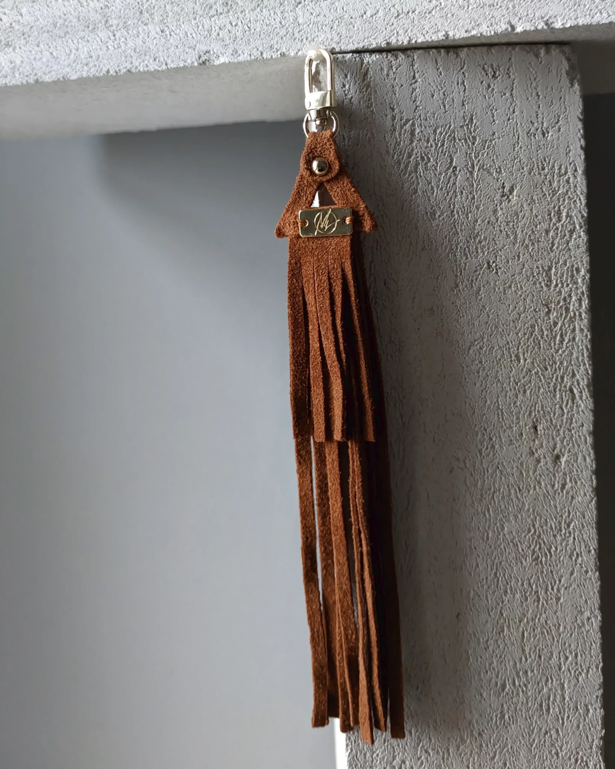 Frędzel zamszowy do torebki TRIANGLE cinnamon