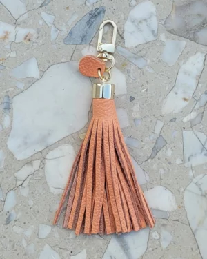 2 Frędzle skórzane do torebki simple peach