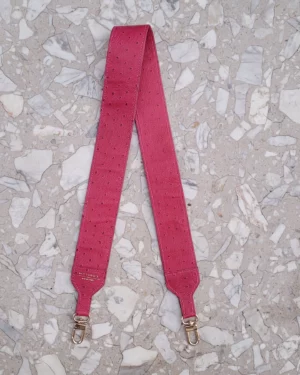 skórzany długi pasek do torebki hot pink ostri