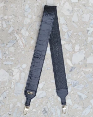 Skórzany długi pasek do torebki Crack