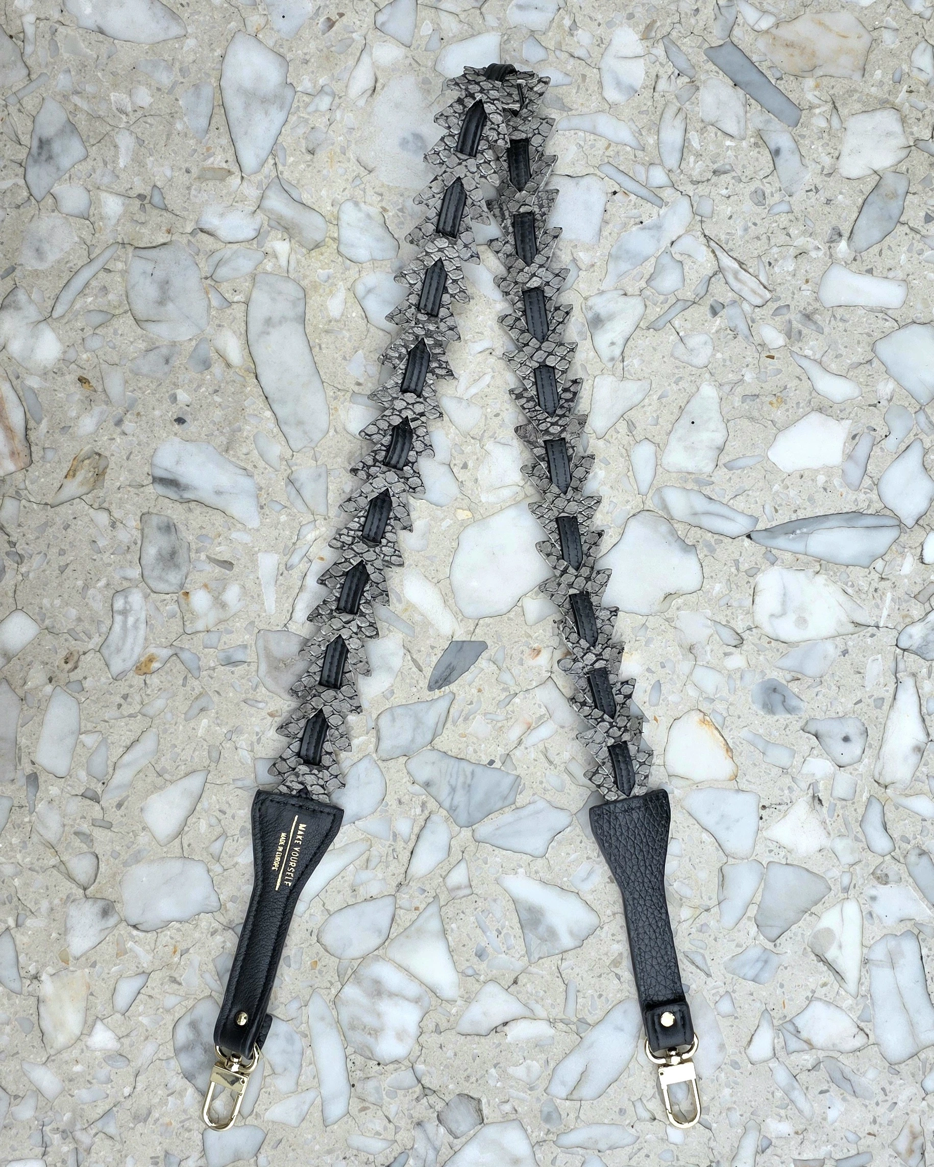Skórzany długi pasek do torebki Triangle Gray Snake