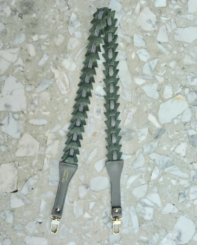 Skórzany długi pasek do torebki Triangle Green Snake